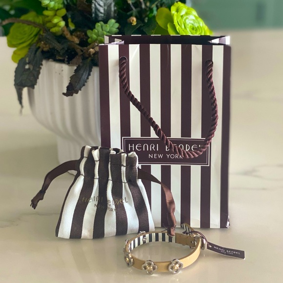 Henri Bendel leather bracelet - Picture 4 of 10